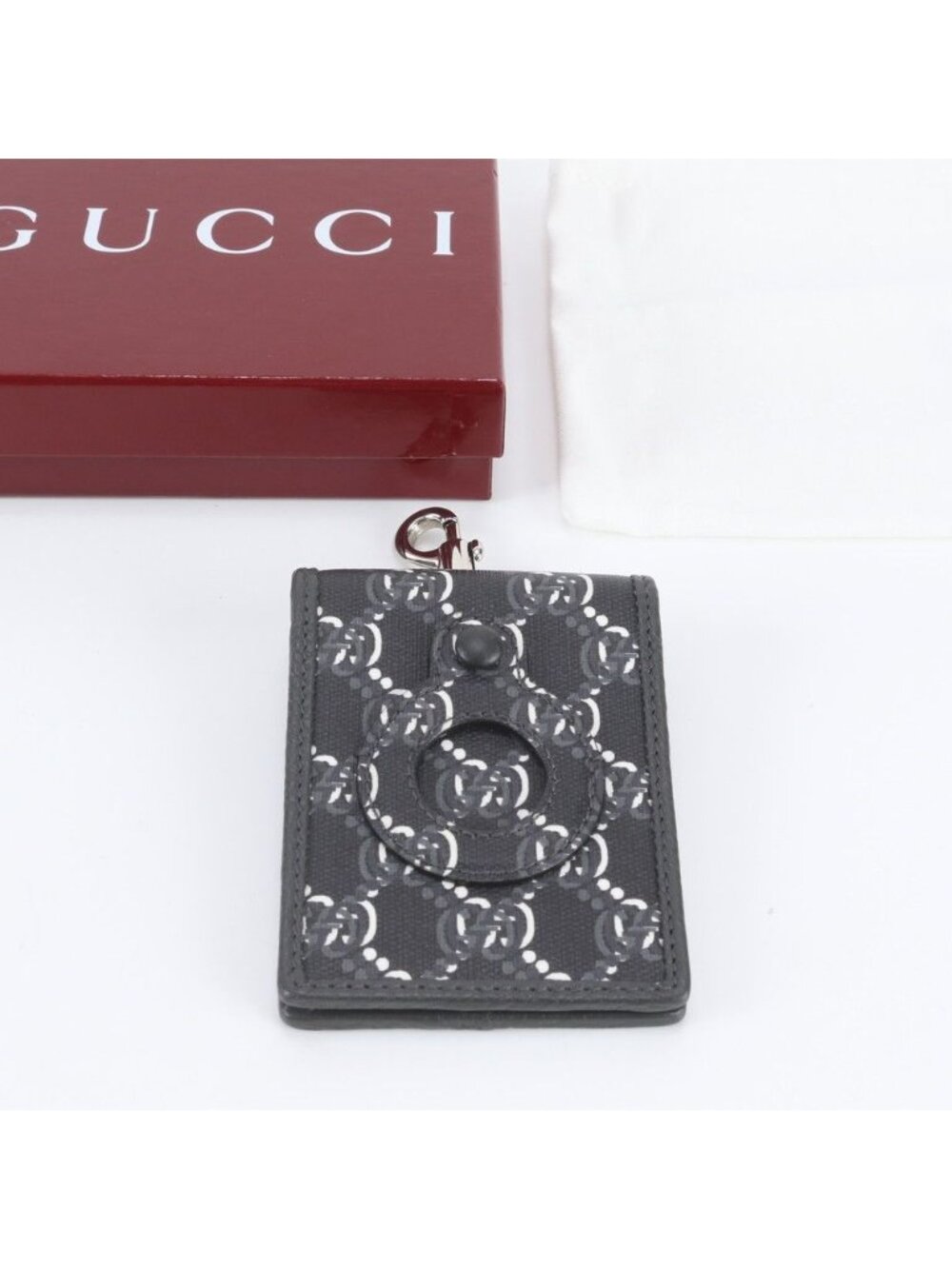 Gucci GG Shadow Air Tag Leather Card Case Business